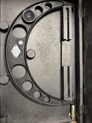 Moore and wright micrometer - moore,