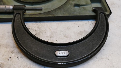 Moore and wright micrometer - moore,